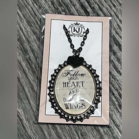 Kole Jax necklace. - Picture 3 of 3